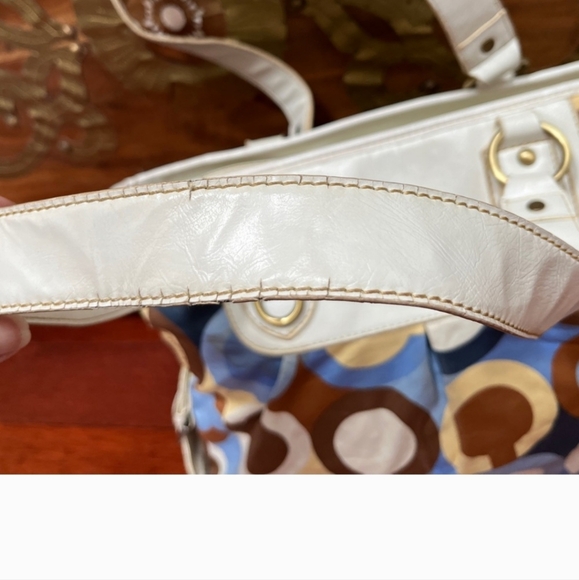 Coach purse - Picture 6 of 7